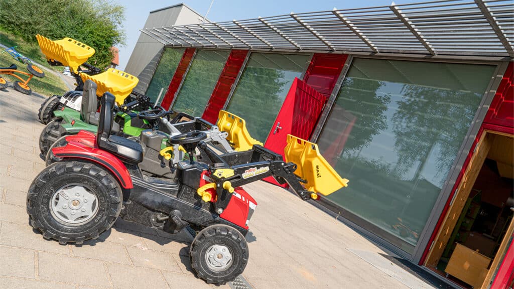 Hofbereich vom Kindergarten Vogelnest in Leuzendorf