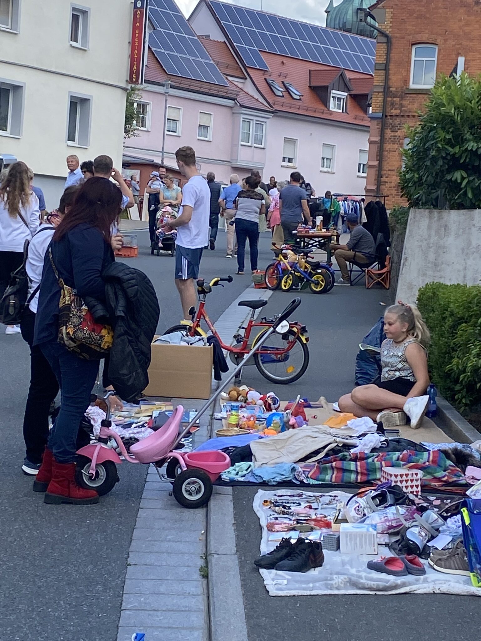 Flohmarkt & Kinderflohmarkt beim Schrozberger Sommer Sonntag